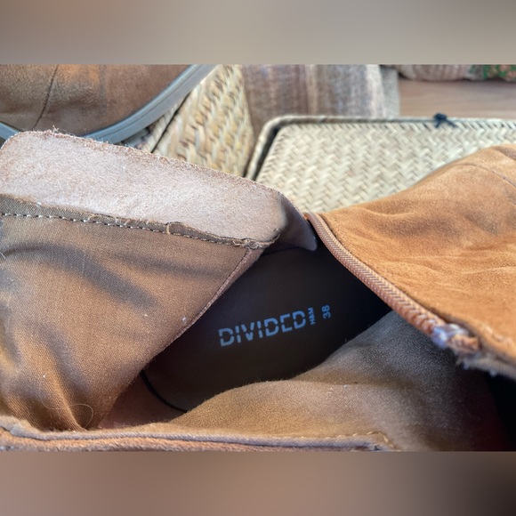 H&M Divided Suede Fringe Boots, Size 7 - Picture 11 of 11